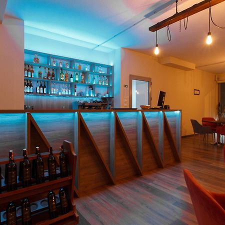 Grand Blue Aparthotel Саранде Екстериор снимка
