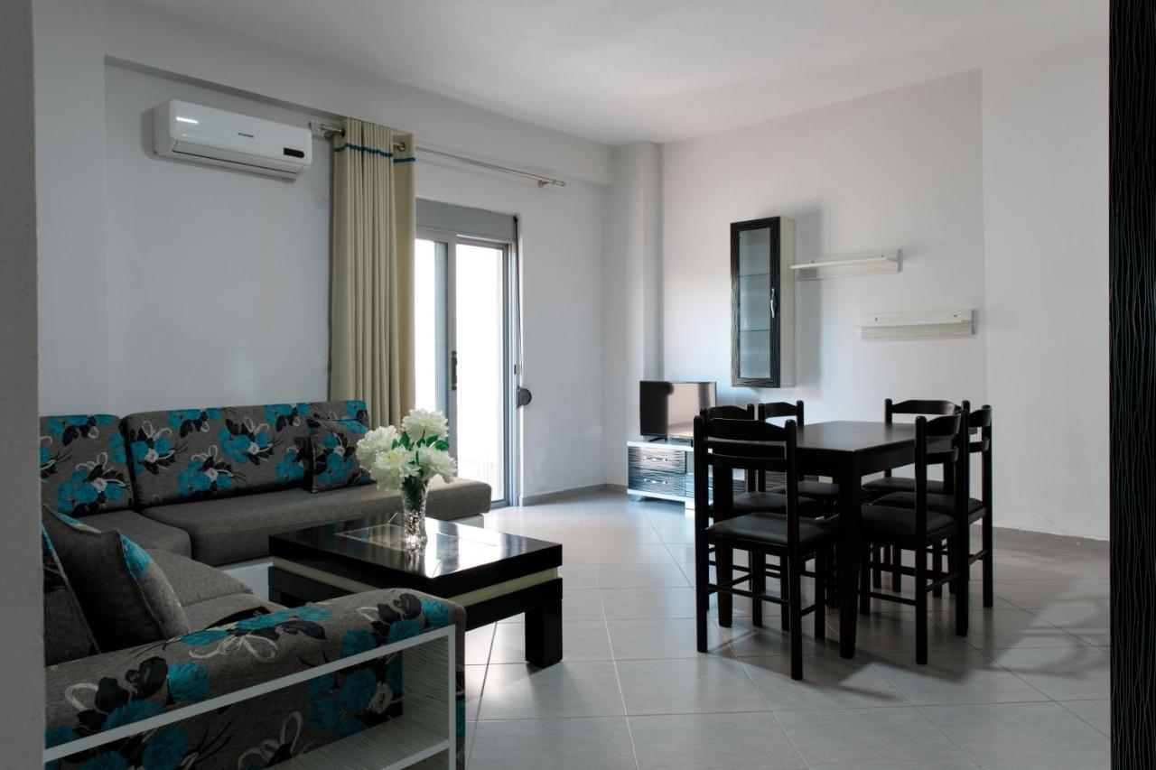 Grand Blue Aparthotel Саранде Екстериор снимка