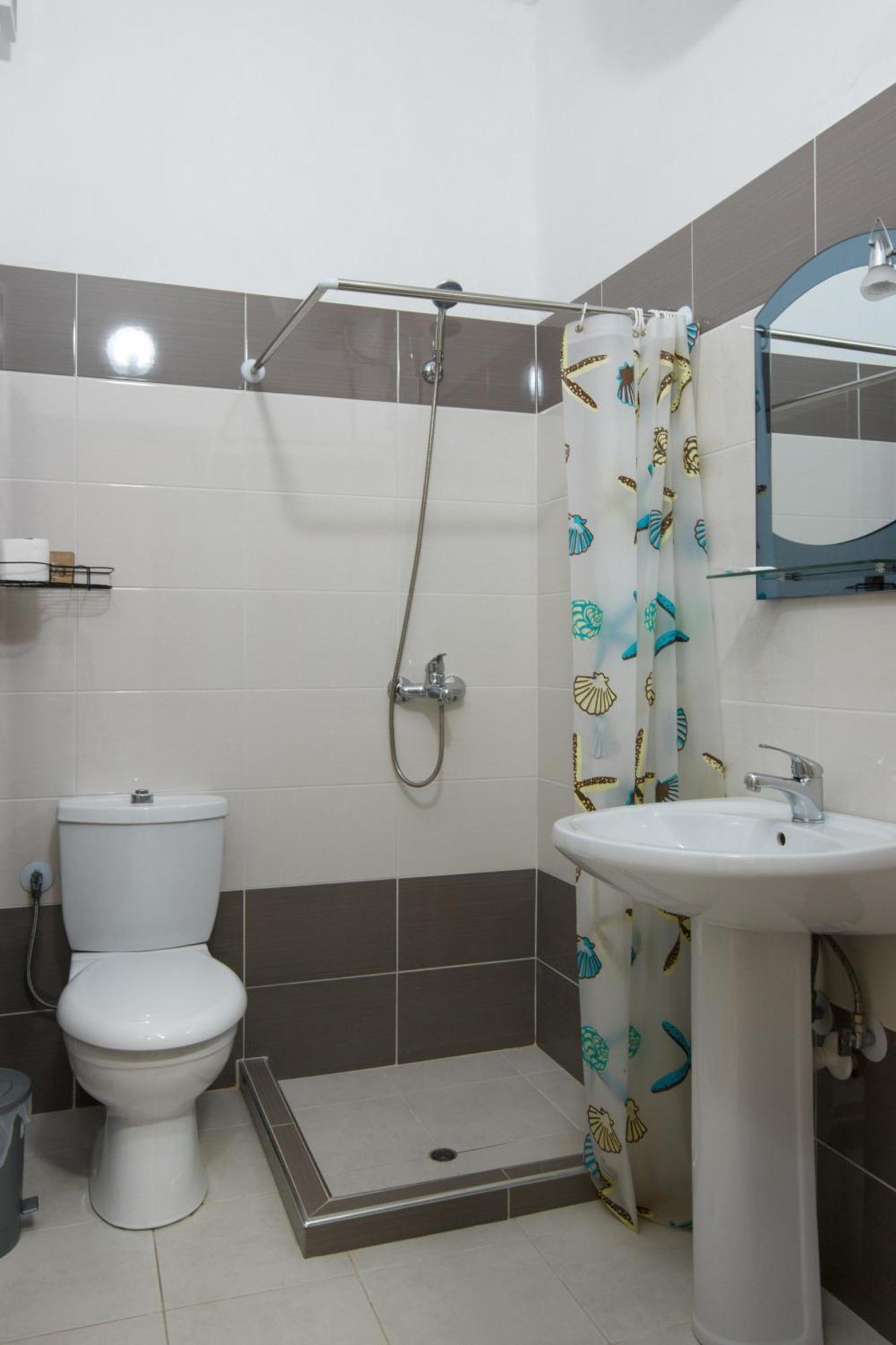 Grand Blue Aparthotel Саранде Екстериор снимка